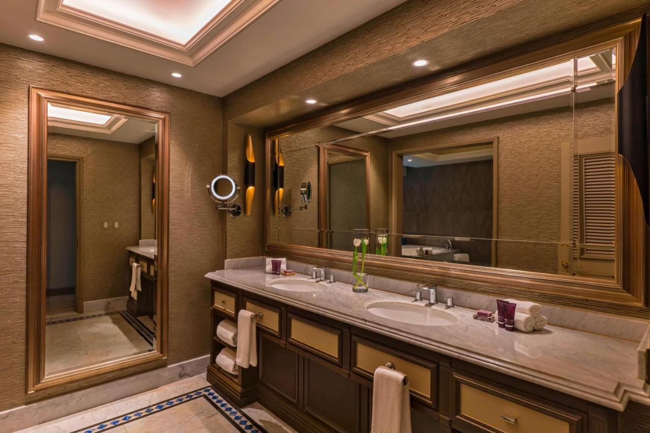 The Ritz-Carlton, Santiago Hotell Exteriör bild